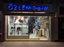 Fotoğraf Stüdyosu Vitrini